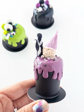 Load image into Gallery viewer, Drip Cutter for Round Cake
